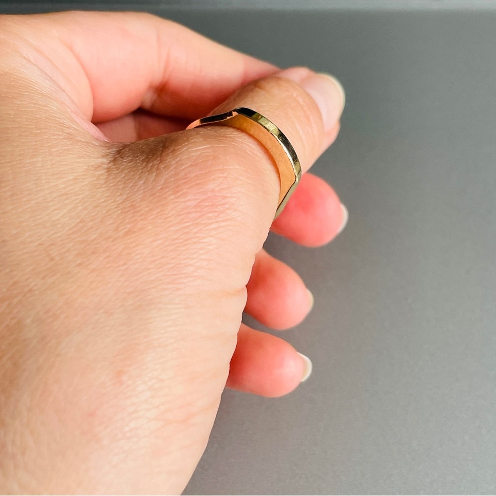 14K Yellow Gold Modern Minimalist Stackable Ring Band Vintage - Picture 5 of 13